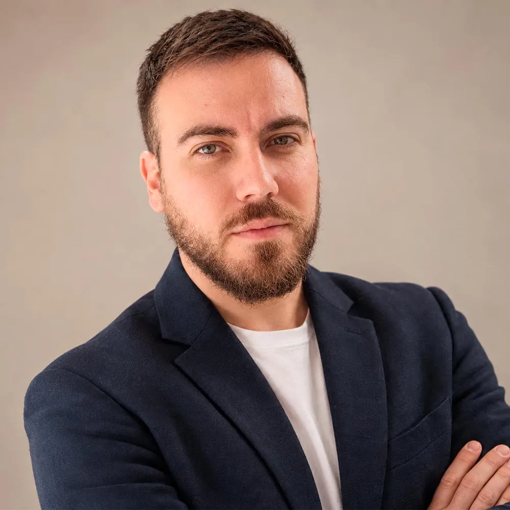 Alejandro, fundador de Olasur, agencia de diseño web y SEO en Jerez de la Frontera